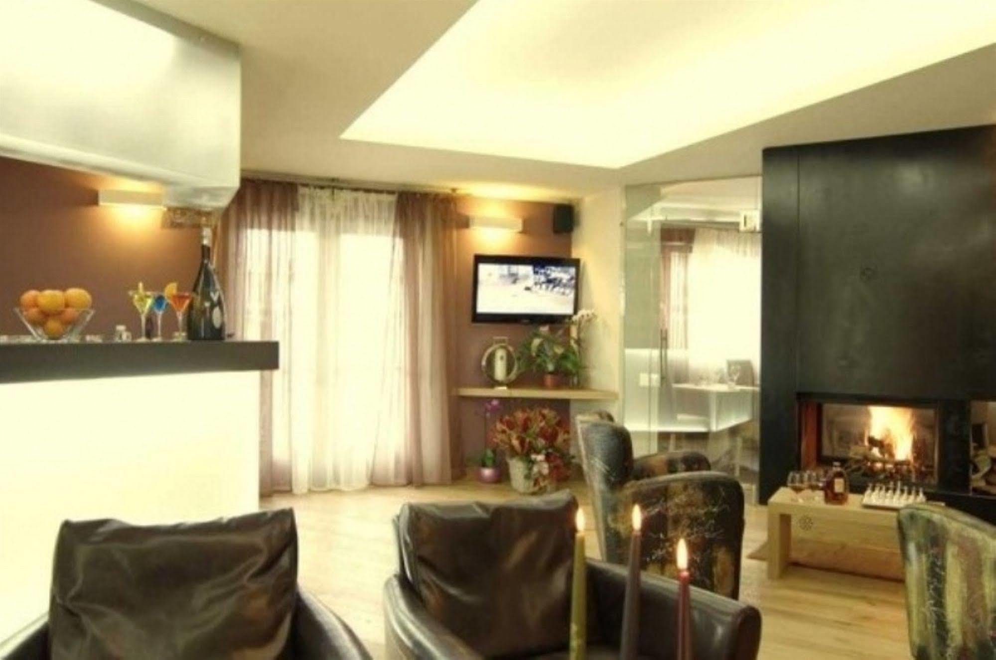 Hotel Natura Кастел ди Сангро Екстериор снимка