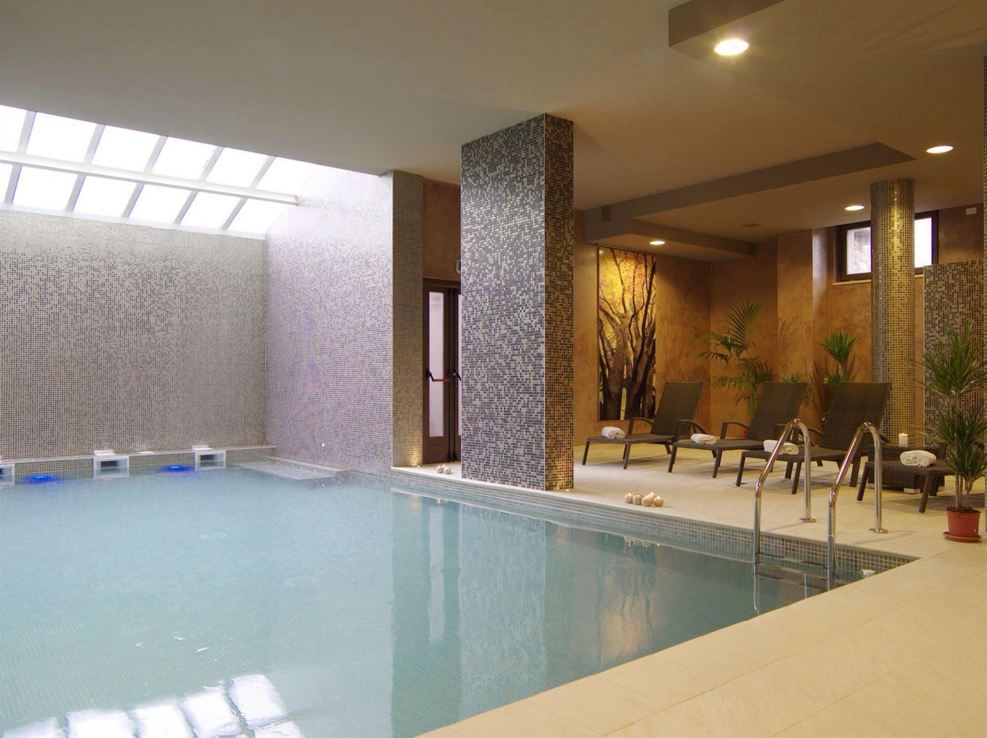 Hotel Natura Кастел ди Сангро Екстериор снимка