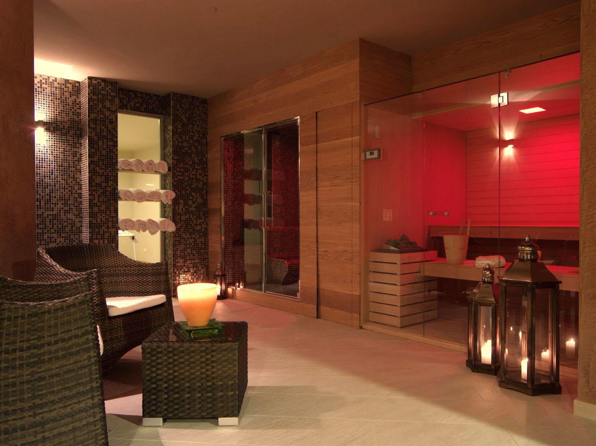 Hotel Natura Кастел ди Сангро Екстериор снимка