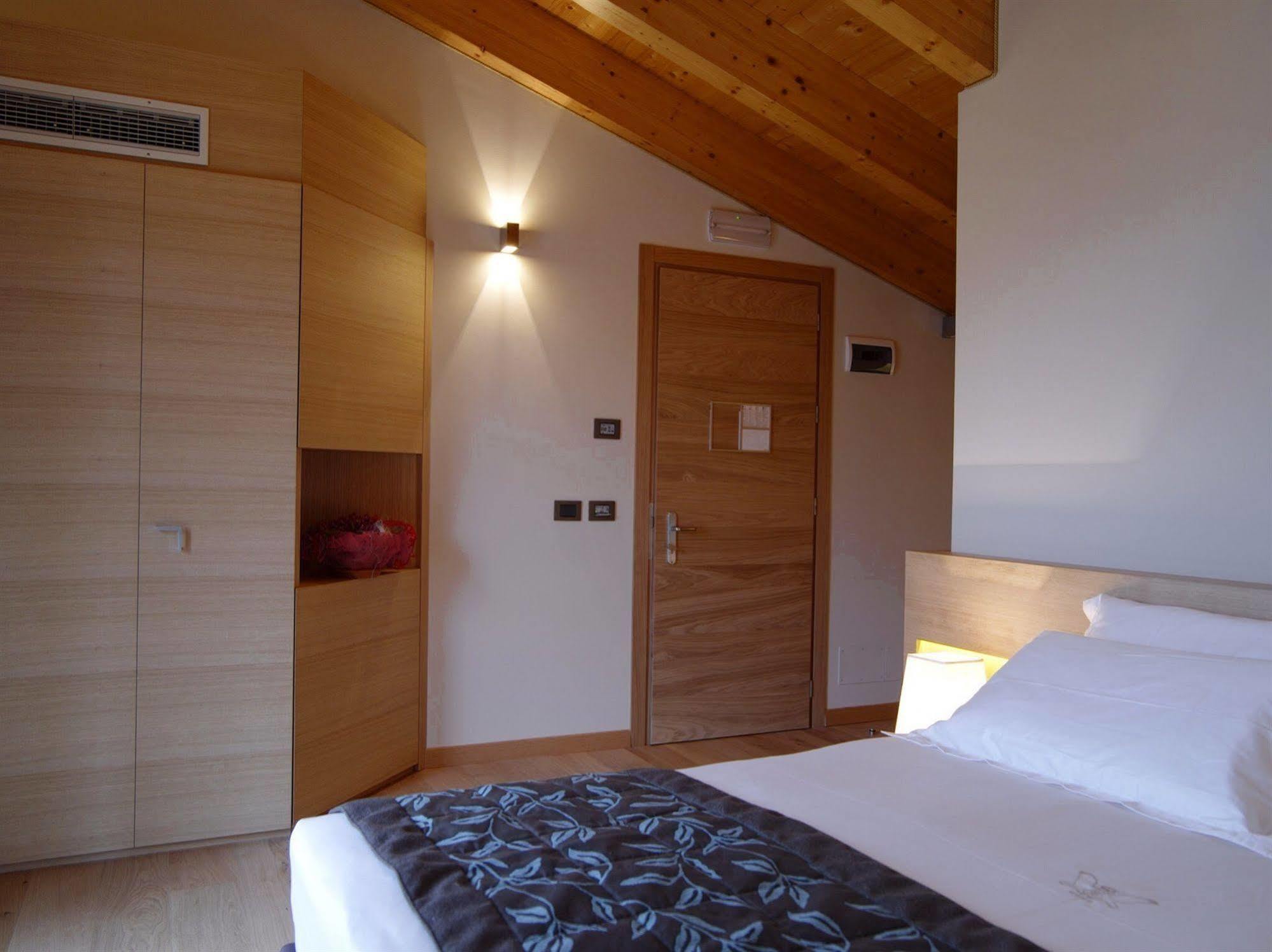 Hotel Natura Кастел ди Сангро Екстериор снимка