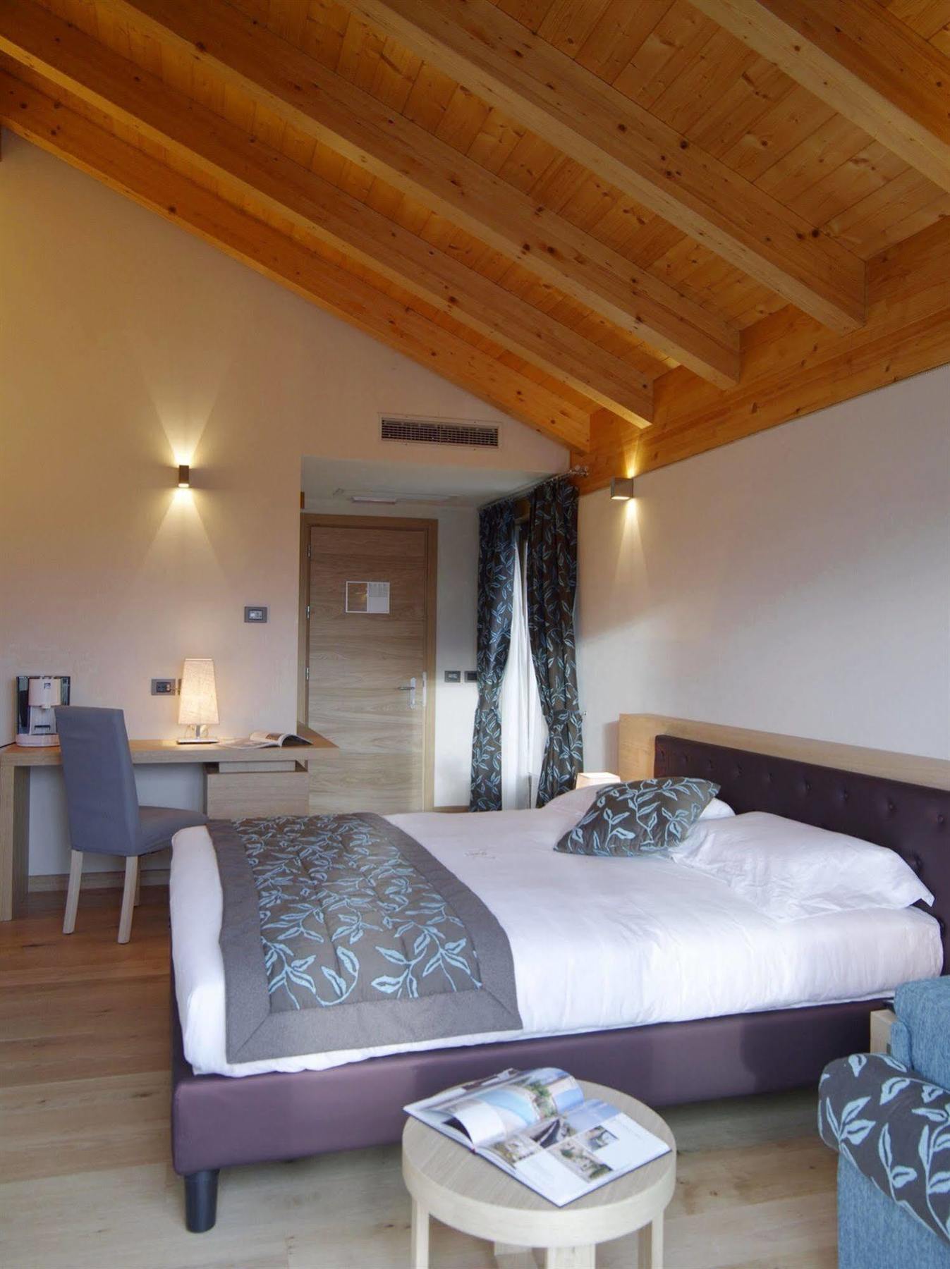 Hotel Natura Кастел ди Сангро Екстериор снимка