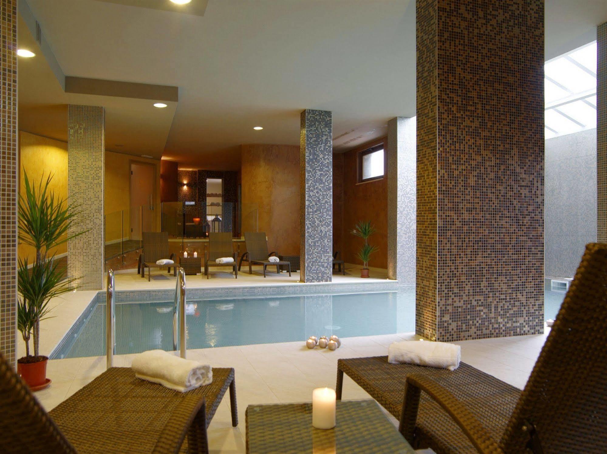 Hotel Natura Кастел ди Сангро Екстериор снимка